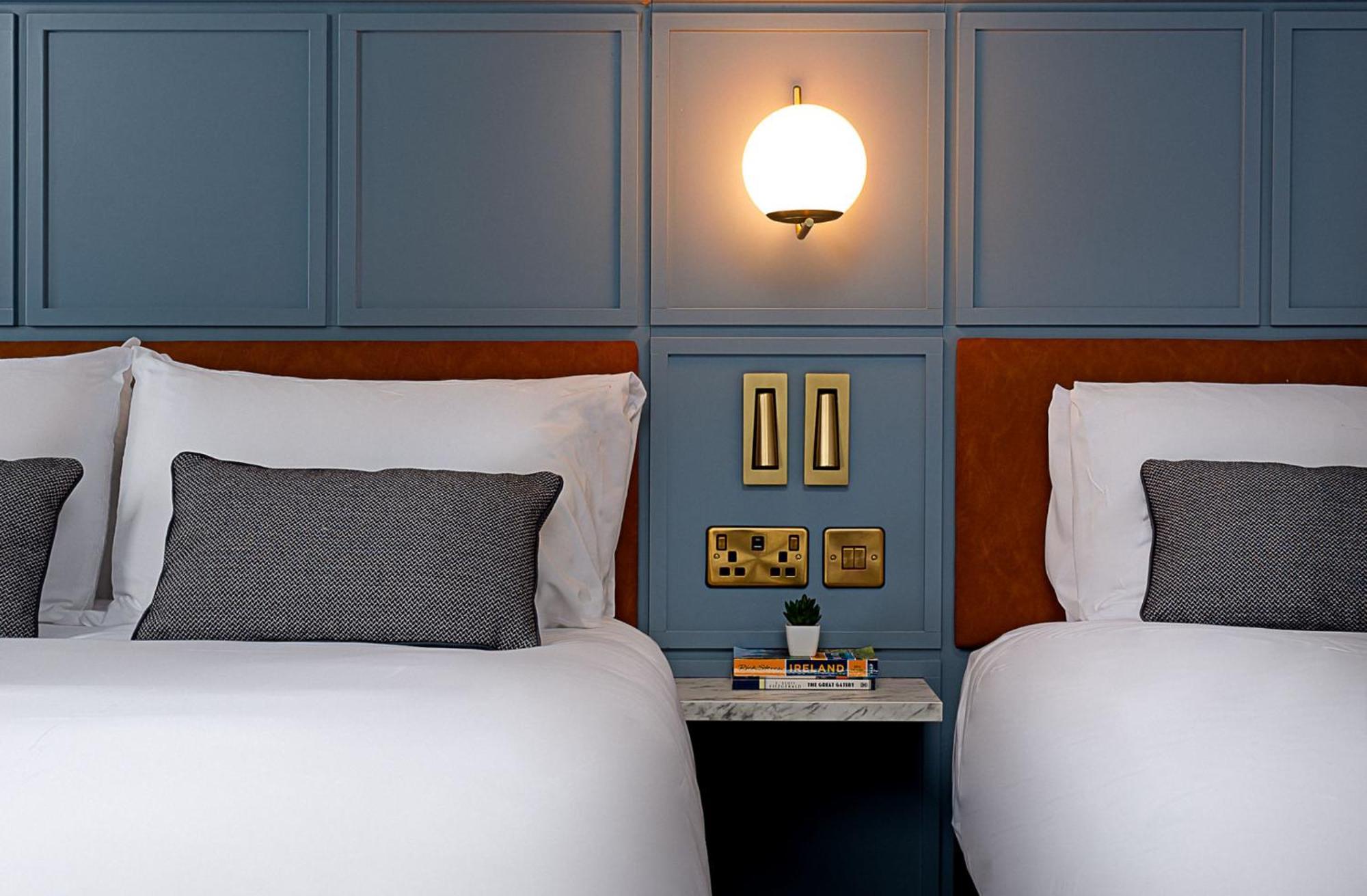 Leonardo Hotel Galway Eksteriør billede