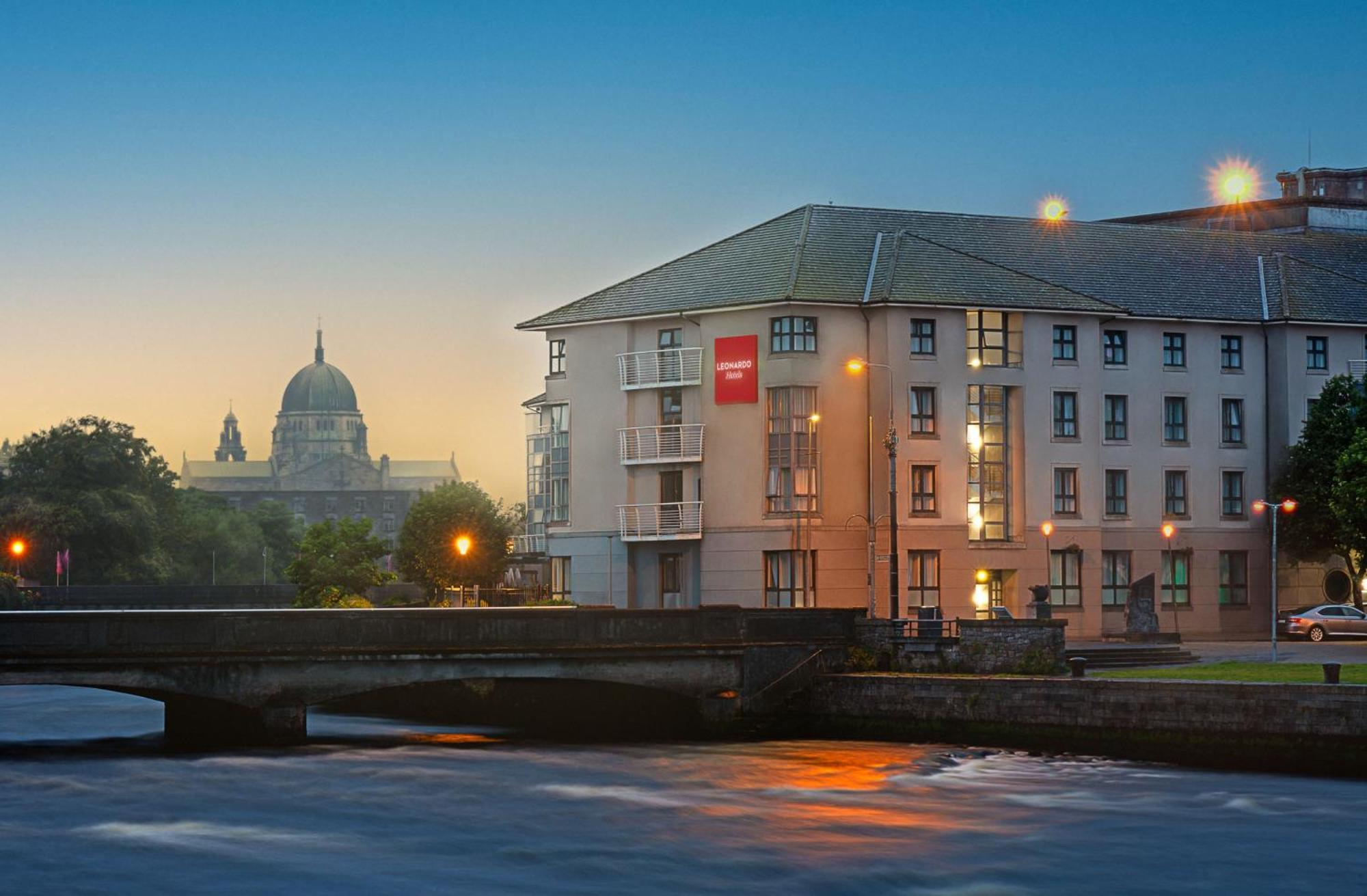Leonardo Hotel Galway Eksteriør billede