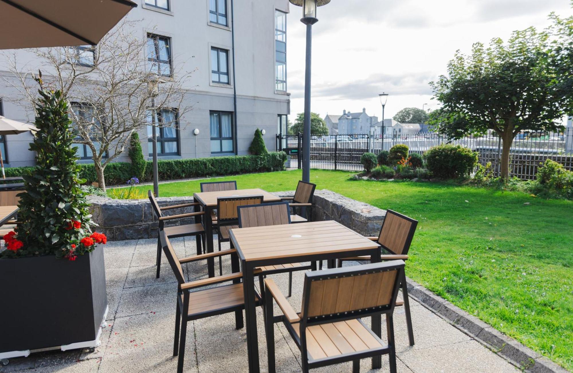 Leonardo Hotel Galway Eksteriør billede